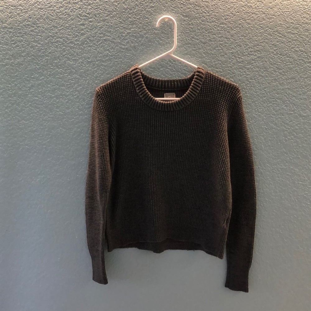 grey sweater